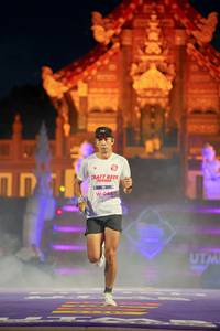 BIB: 207
                            <button type="button" onclick="openModal(22468169)" class="btn btn-primary btn-sm float-right btn-popup" data-toggle="modal" data-target=".modal-high-quality">
                        <i class="fas fa-shopping-cart"></i> Add to Cart
                    </button>
                                            <button type="button" onclick="isThisMe(22468169, true)" class="btn btn-success btn-sm float-right btn-popup btn-isme hidden" data-toggle="tooltip" data-placement="bottom" title="นี่คือรูปของคุณใช่ไหม คลิกที่นี่เพื่อเอาเข้าอัลบั้ม">
                        <i class="fas fa-plus"></i> Add to album
                    </button>
                    <button type="button" onclick="isThisMe(22468169, false)" class="btn btn-warning btn-sm float-right btn-popup btn-isnotme hidden">
                        <i class="fas fa-ban"></i> Remove from album
                    </button>